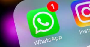 ¿Puedo monitorear el Whatsapp de mi cónyuge?